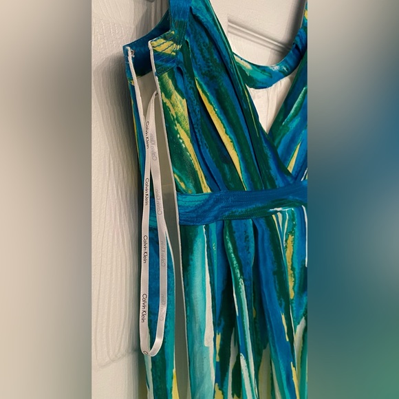 Calvin Klein dress *has been GENTLY worn* ⭐️⭐️GORGEOUS condition⭐️⭐️ - Picture 6 of 11